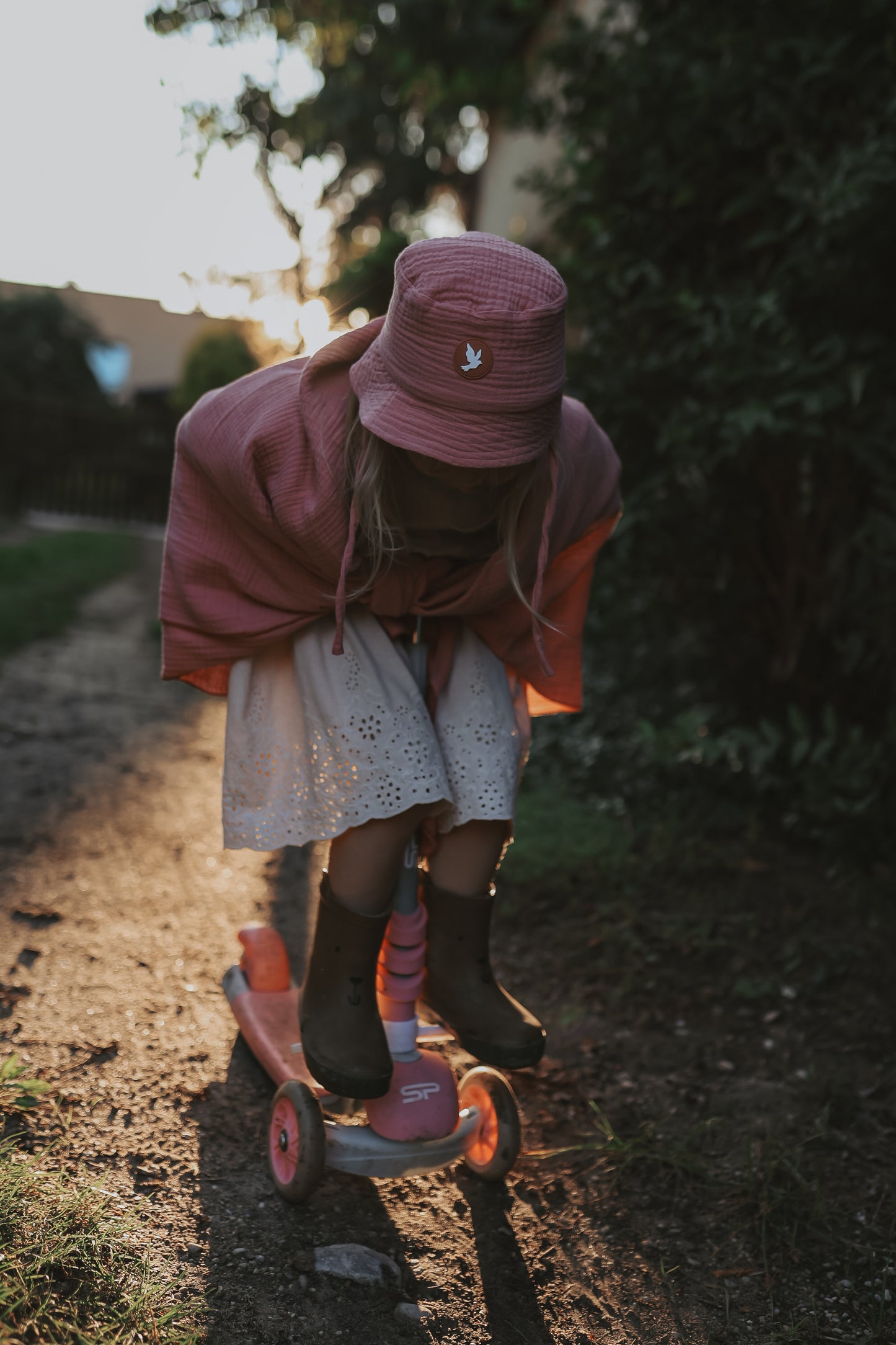 Muślinowy bucket hat- Duch Święty