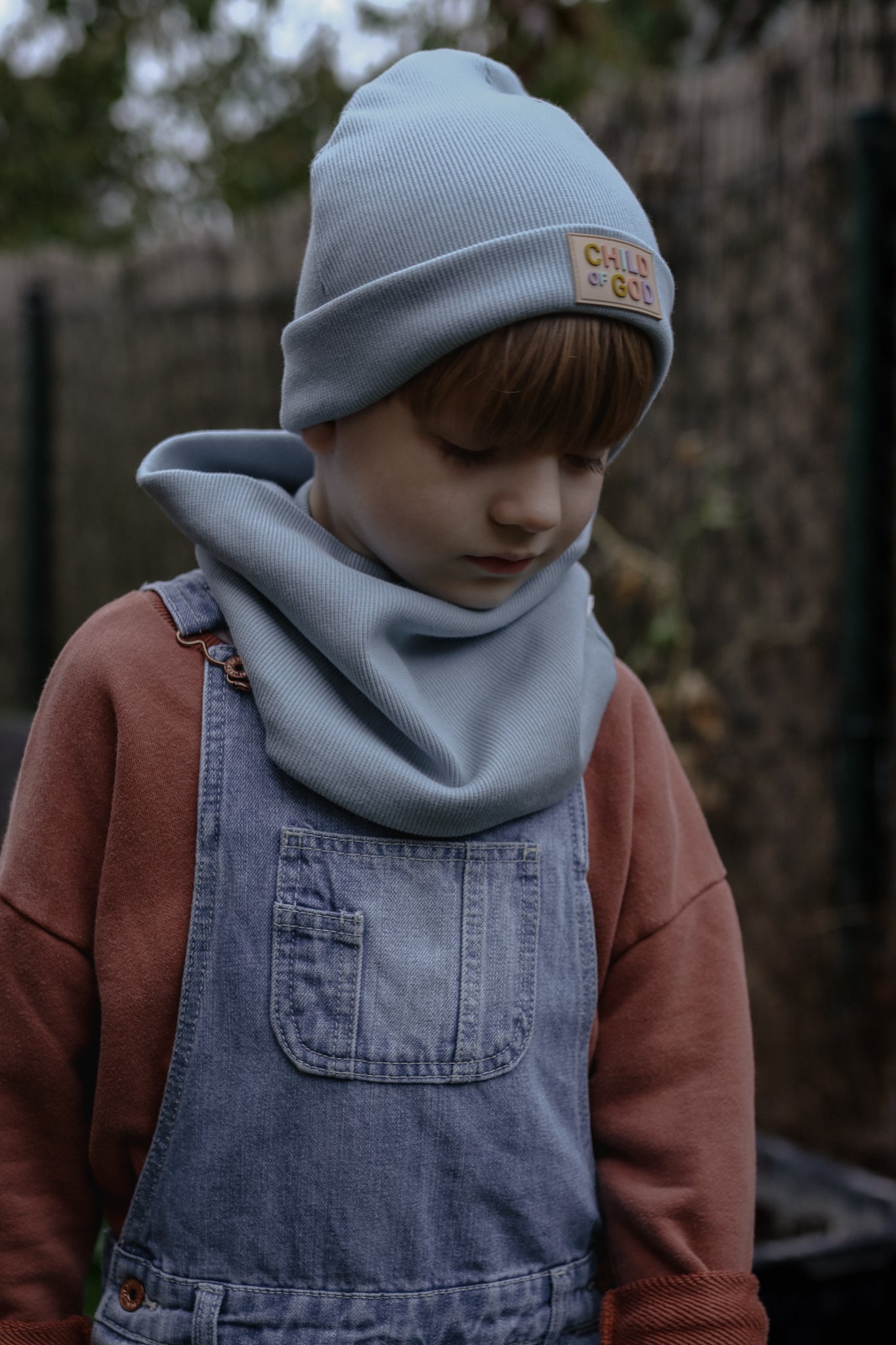 CHILD OF GOD SET Niebieska Czapka + Komin