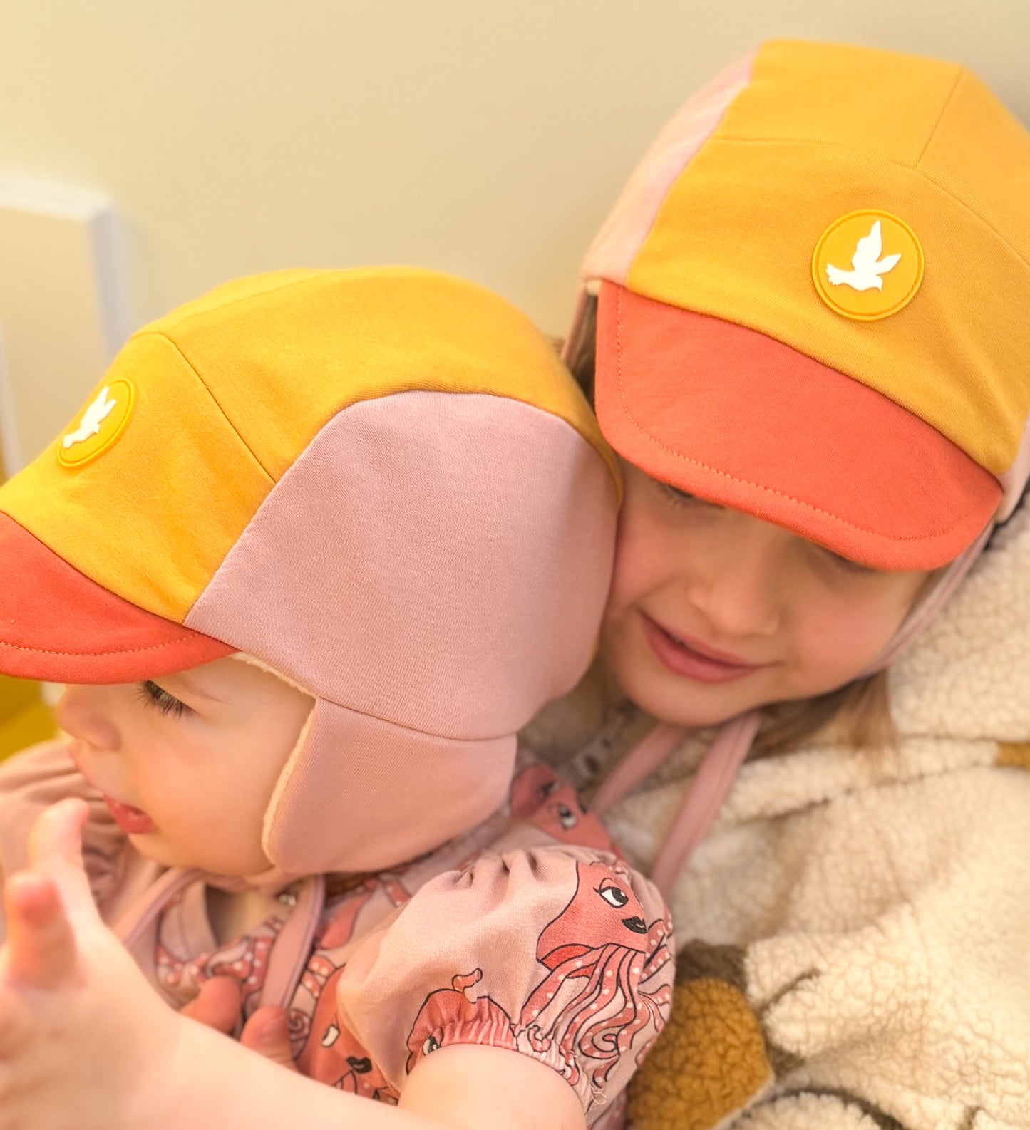 Czapka uszatka- Duch Święty (3-6 lat & 6+ lat)