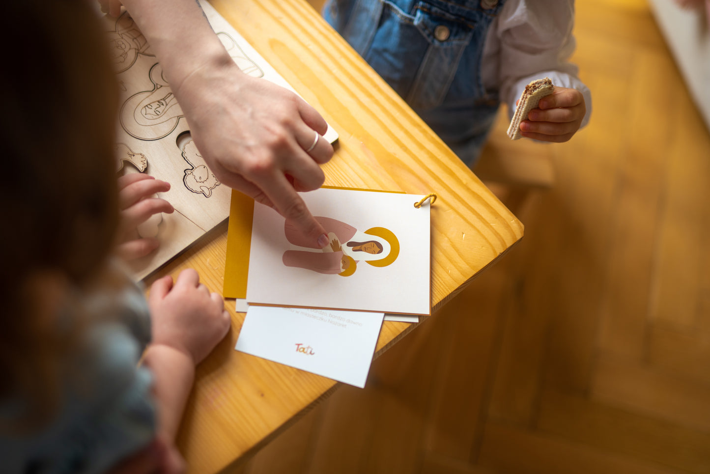 Puzzle edukacyjne "Życie codzienne Świętej Rodziny"